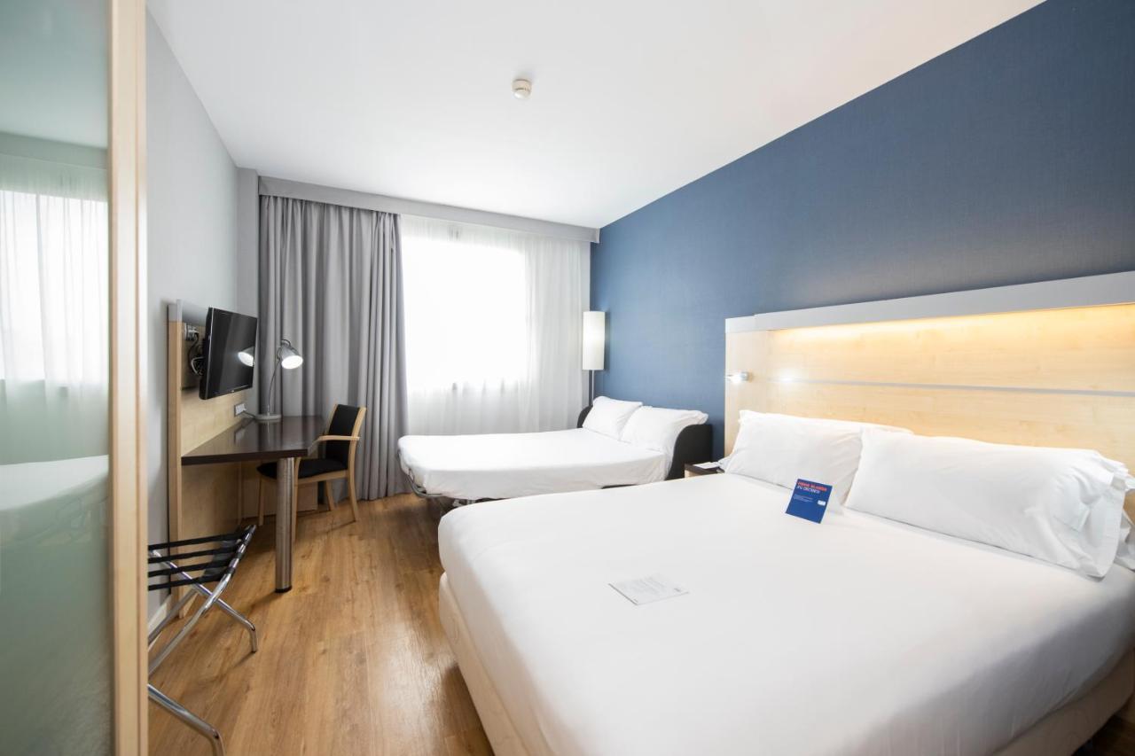Express 22@ By Ihg Hotel