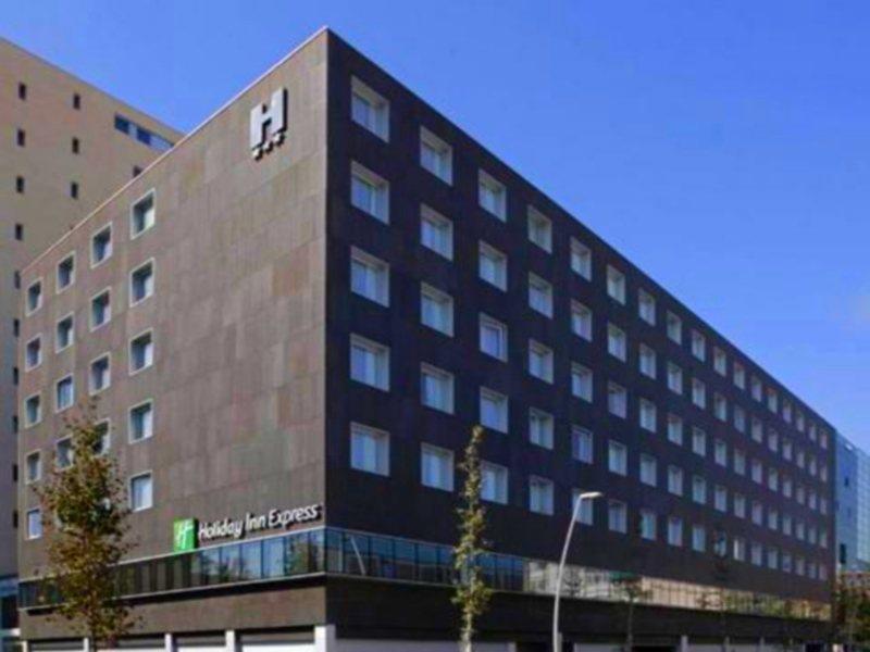 Express 22@ By Ihg Hotel 3*